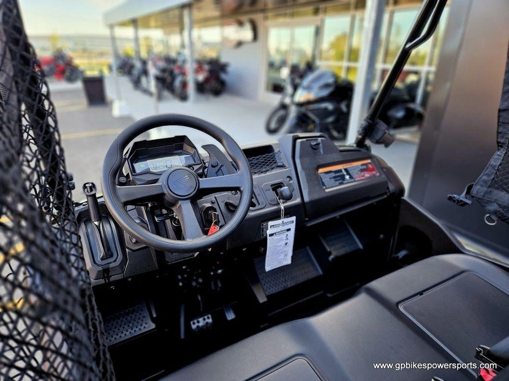 2025 Honda Pioneer 700-2p Dlx