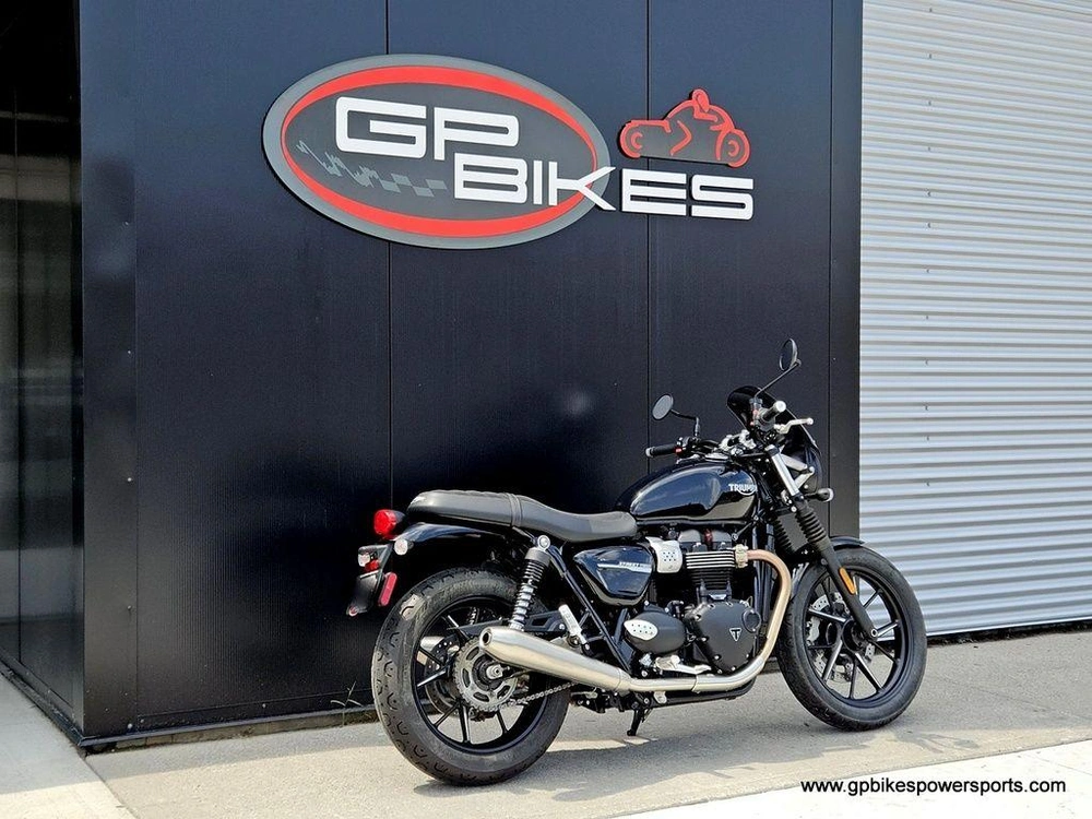 2019 Triumph Street Twin Jet Black