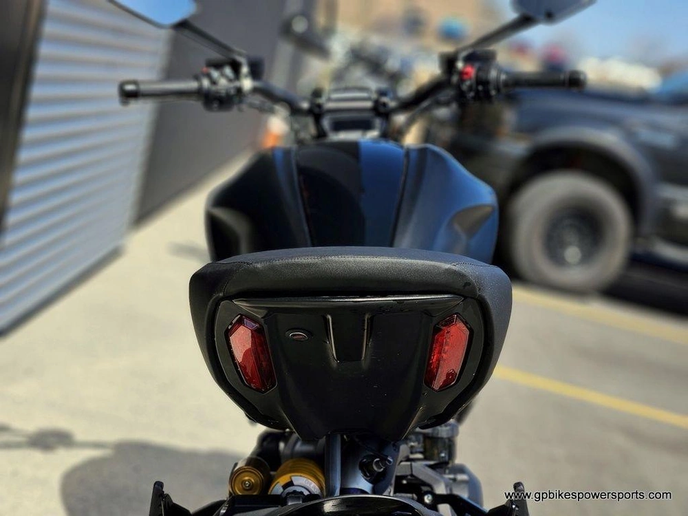 2022 Ducati Diavel 1260 S Total Black