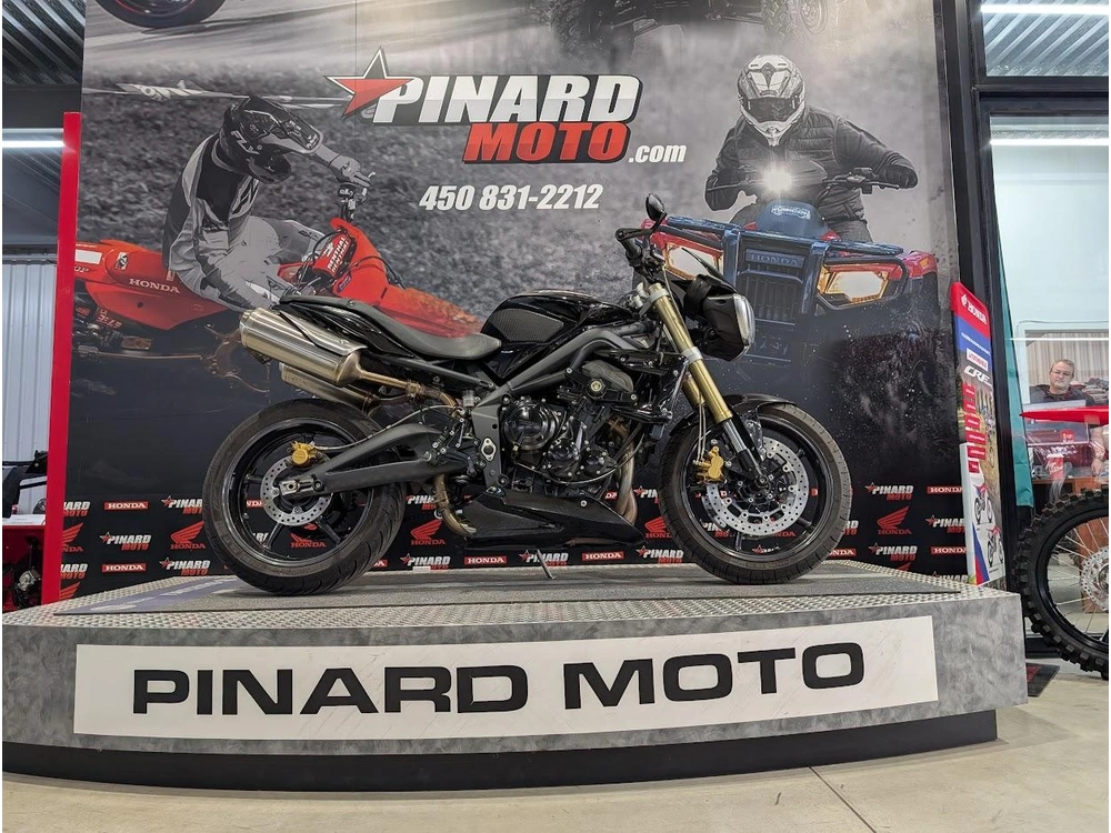 Triumph Street Triple 2012