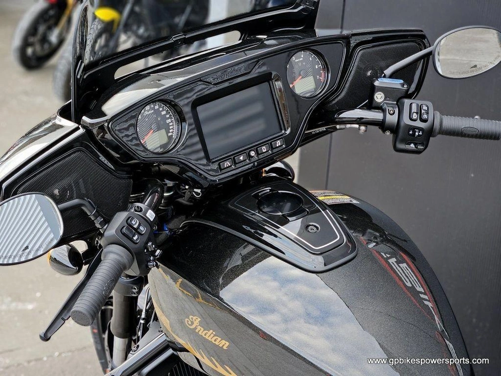 2026 Indian Motorcycle Chieftain® Powerplus Dark Horse® 112 W/powerband Black Crystal W/black Meta