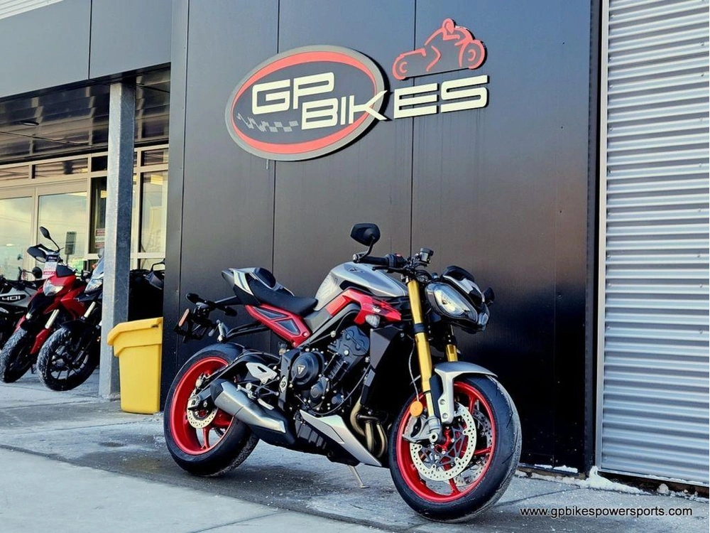 2026 Triumph Street Triple 765 Rx