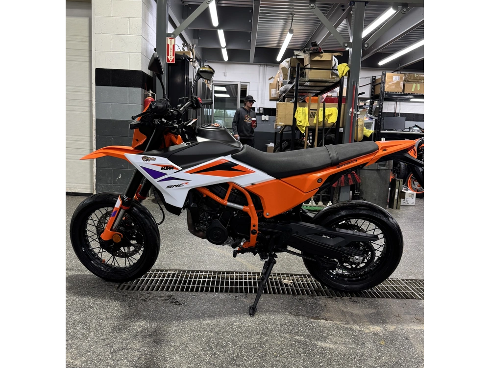 2025 Ktm 390 Smc R