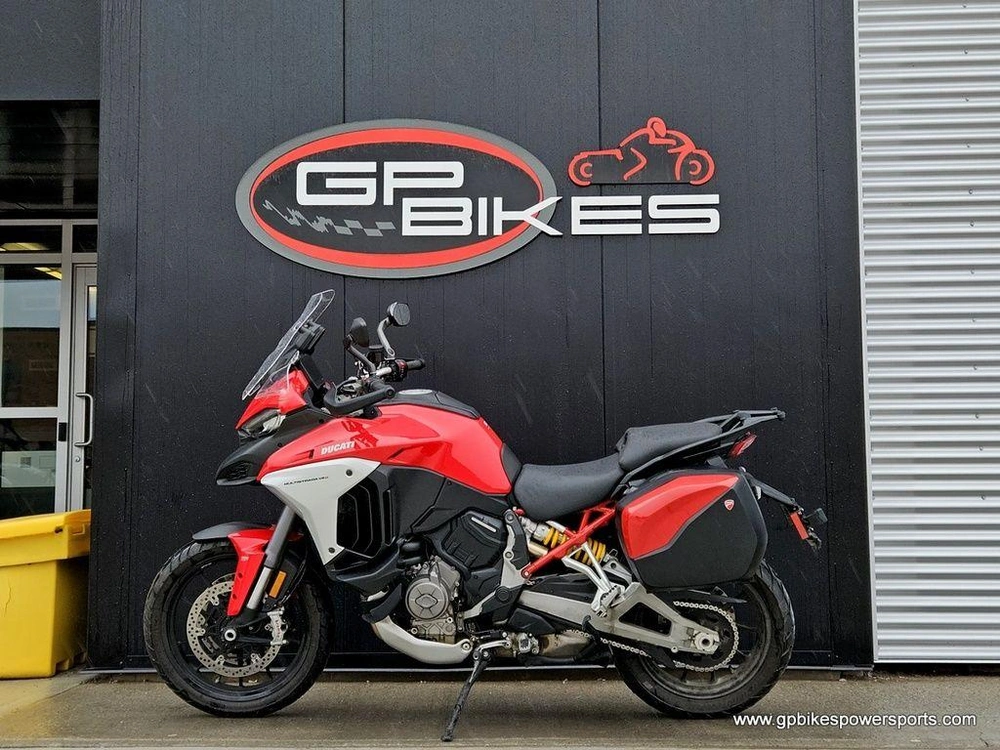 2022 Ducati Multistrada V4s Ducati Red / Forged Wheels