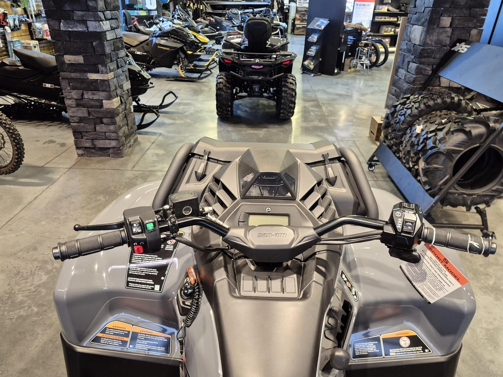 2027 Can-am Outlander Xmr 700 Granite Grey