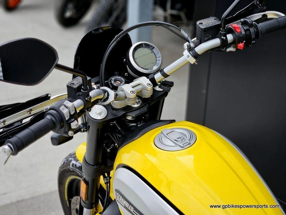 2022 Ducati Scrambler Icon 62 Yellow
