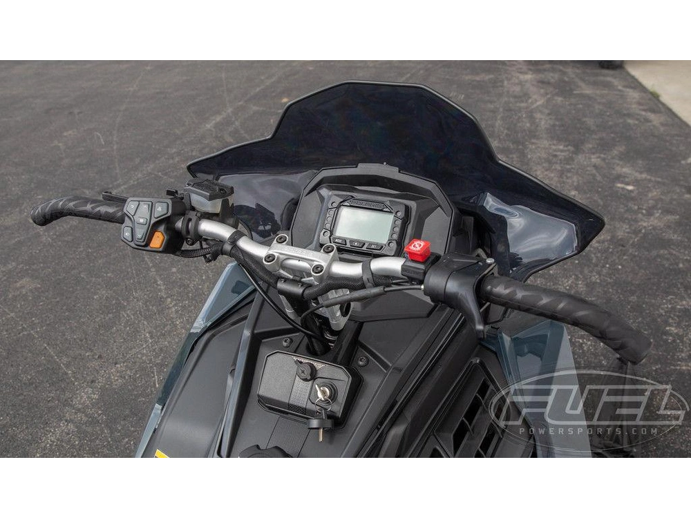 2026 Polaris 850 Switchback Xc 146 Gloss Black / Blue Dusk alt