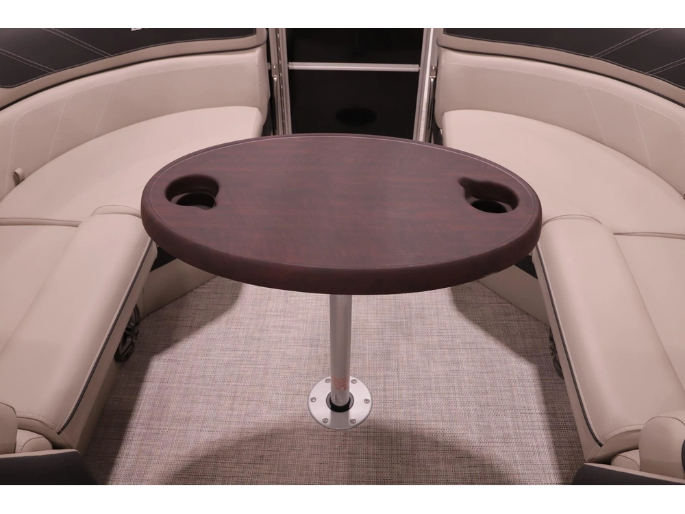 2023 Berkshire 22' Radius Pontoon W/ 90hp - Easy Financing alt