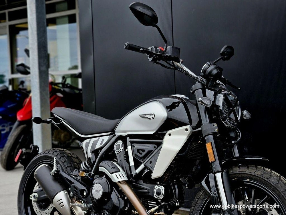 2024 Ducati Scrambler Icon Black Demo