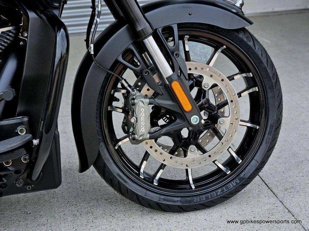 2026 Indian Motorcycle Chieftain® Powerplus Dark Horse® Black Smoke