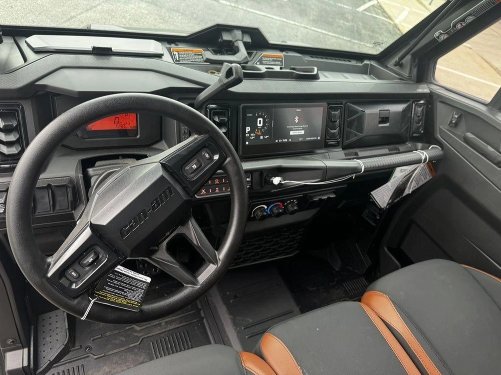2026 Can-am Defender Max Lone Star Cab Hd11