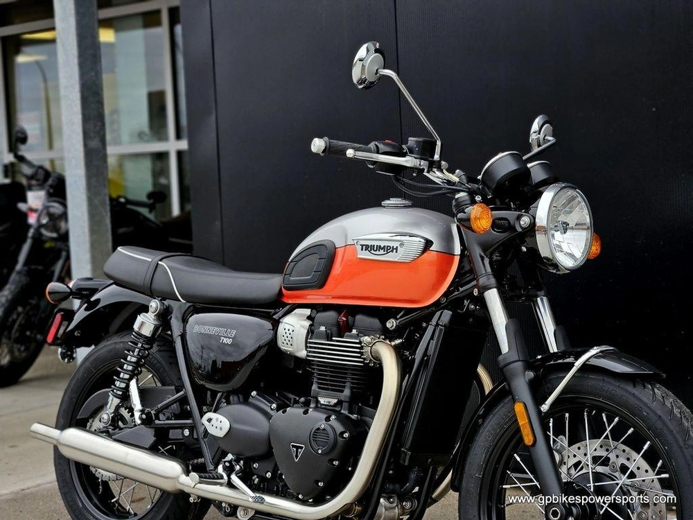 2025 Triumph Bonneville T100