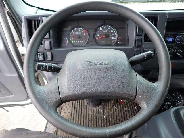 Isuzu Npr 2017