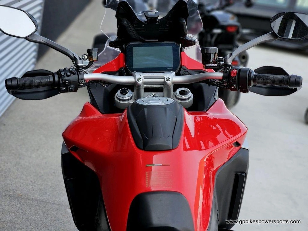 2024 Ducati Multistrada V4 S Travel & Radar Red