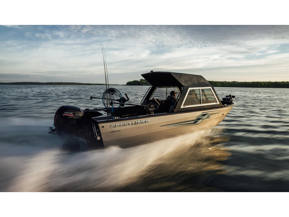 2027 Crestliner 2050 Commander Hard Top alt