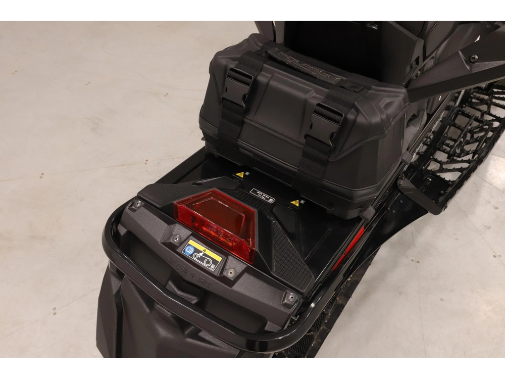 2024 Polaris 650 Indy Adventure 137 alt