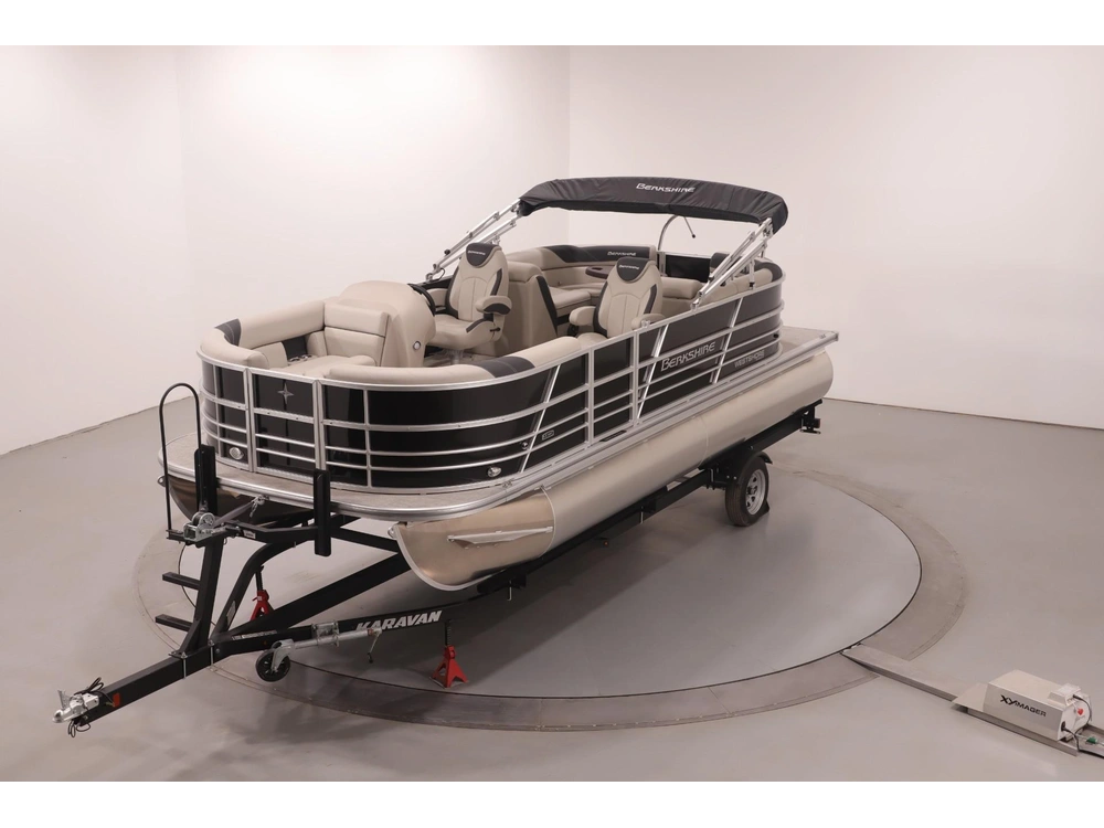 2023 Berkshire 22' Radius Pontoon W/ 90hp - Easy Financing alt