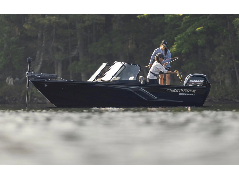2027 Crestliner 1650 Hawk Wt Jumpseat alt