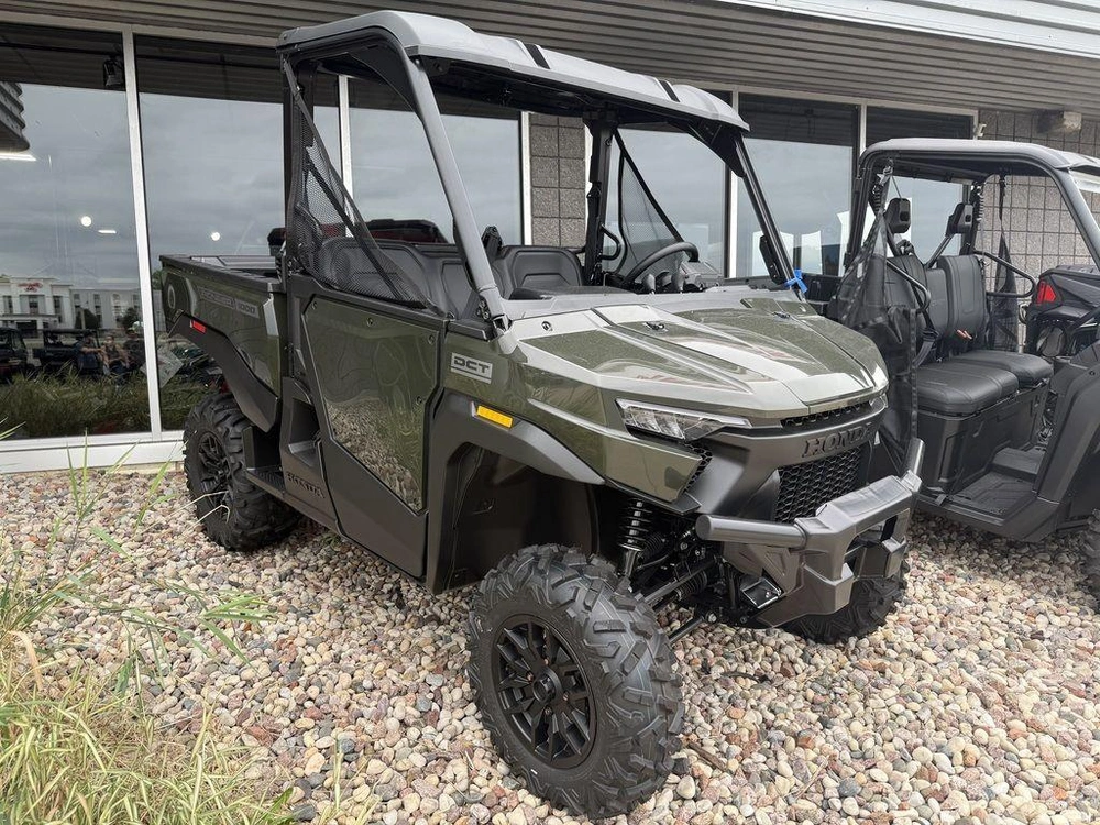 2026 Honda Pioneer 1000 Deluxe