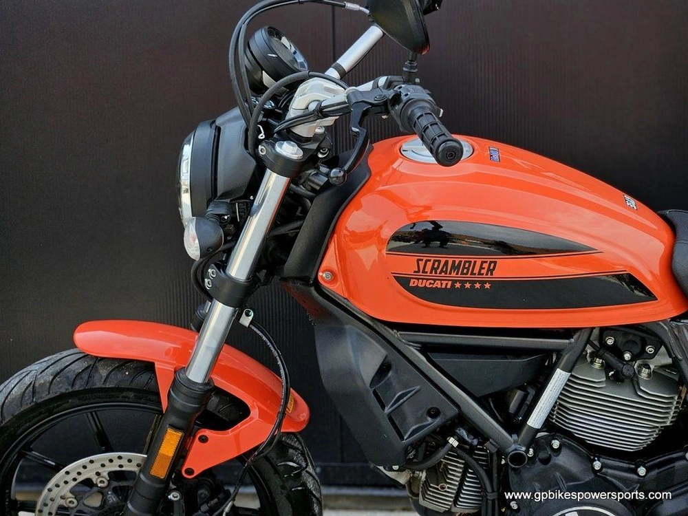 2016 Ducati Scrambler Sixty2 Atomic Tangerine