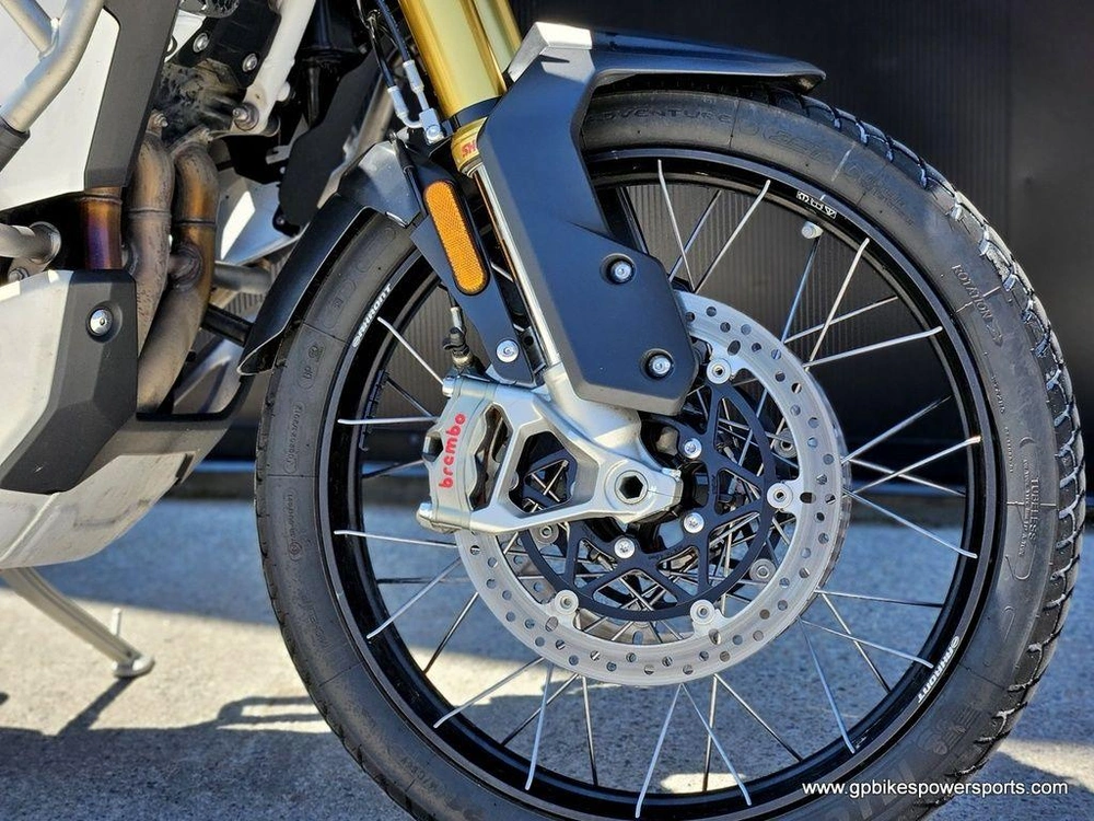 2023 Triumph Tiger 1200 Rally Explorer Matte Khaki Green