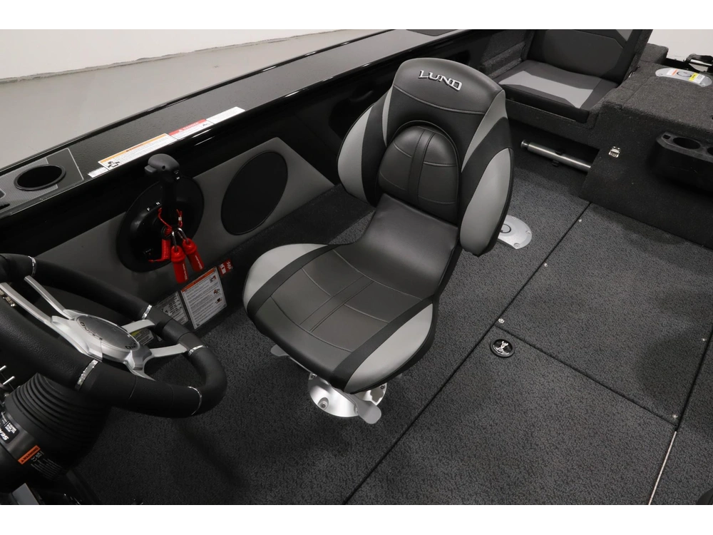 2026 Lund Boat Co 1875 Crossover Xs alt