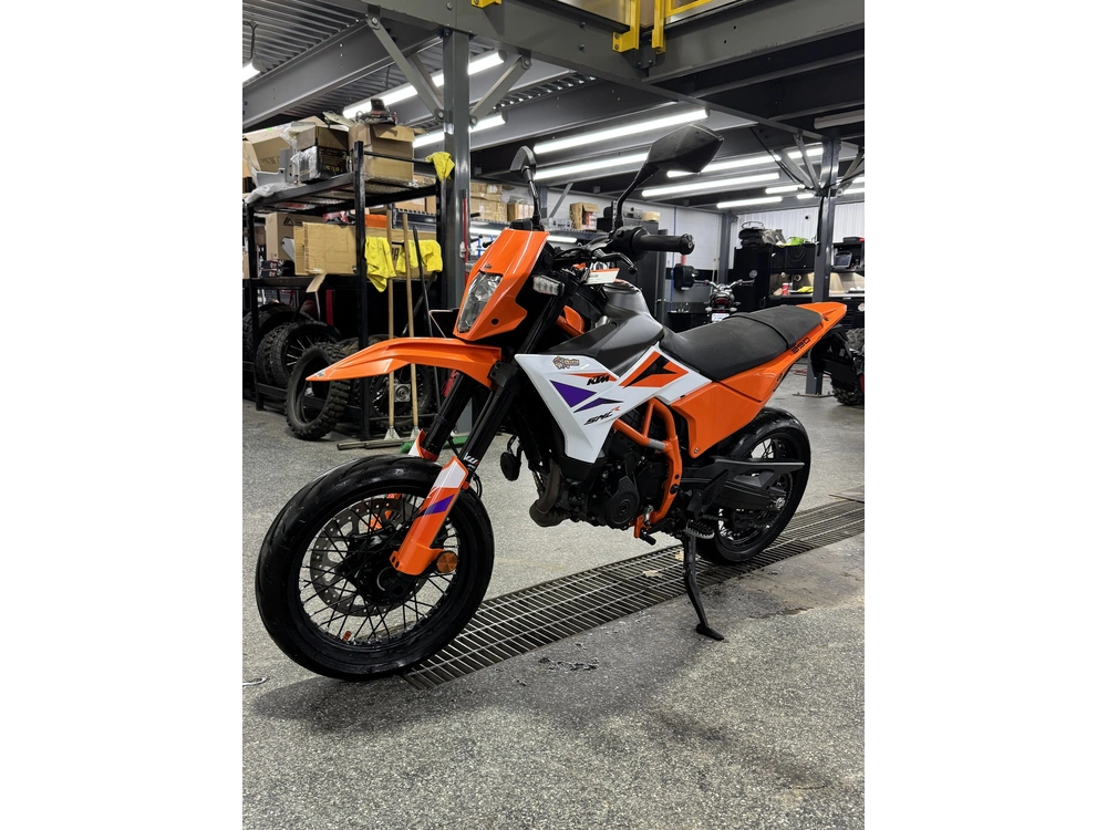 2025 Ktm 390 Smc R