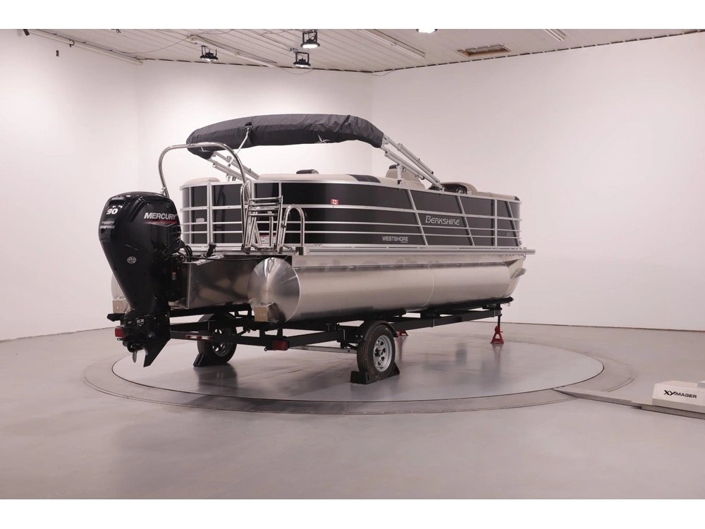 2023 Berkshire 22' Radius Pontoon W/ 90hp - Easy Financing alt