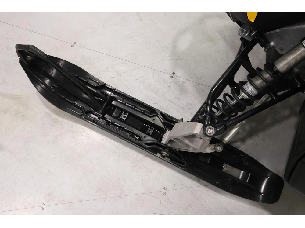 2025 Polaris 650 Titan Adventure 155 1.8 - Wide Track alt