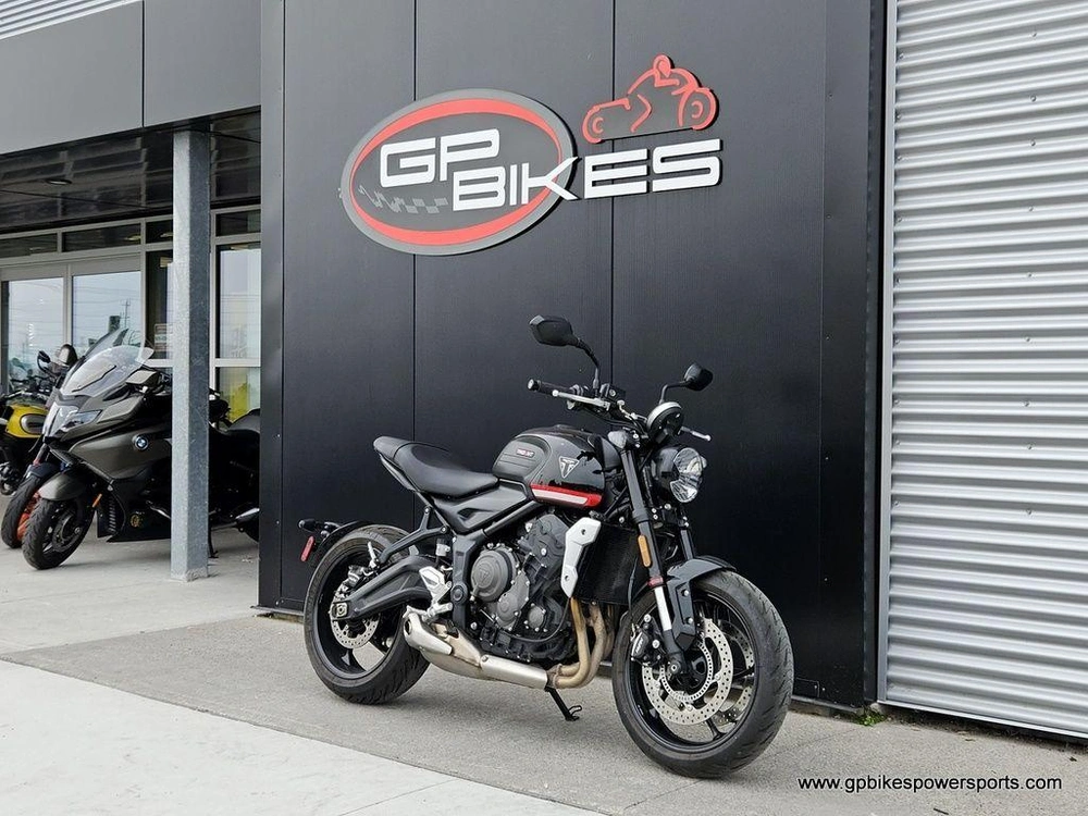 2024 Triumph Trident 660 Sapphire Black
