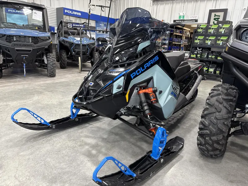 2026 Polaris 850 INDY VR1 137 DYNAMIX