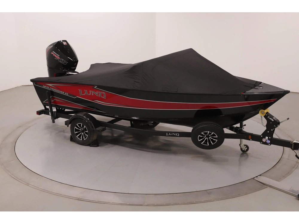 2026 Lund Boat Co 1875 Crossover Xs alt