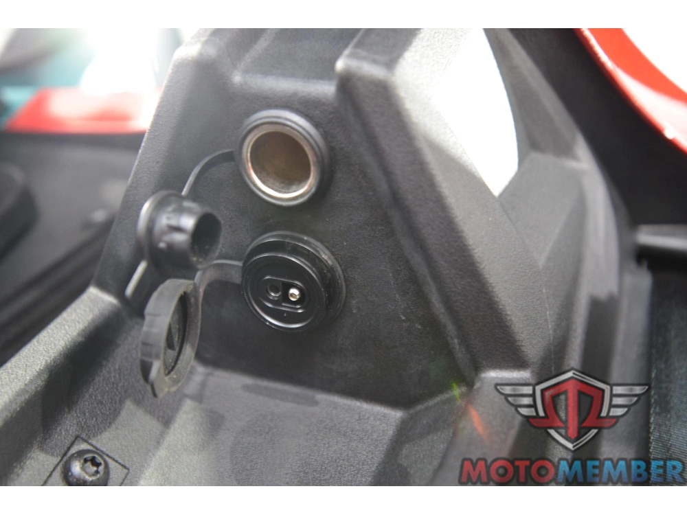 2025 Slingshot 10th Anniversary Autodrive alt