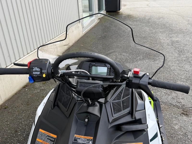 Polaris 550 Voyageur 155 Es 2025 alt