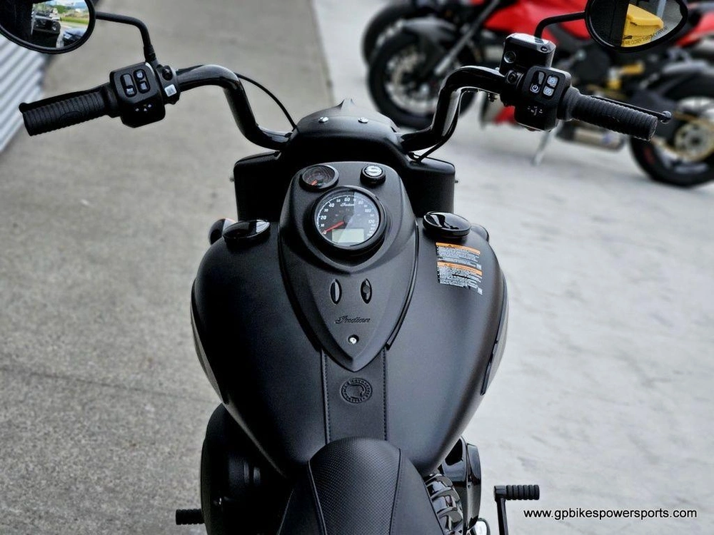 2026 Indian Motorcycle Springfield ® Dark Horse® Black Smoke