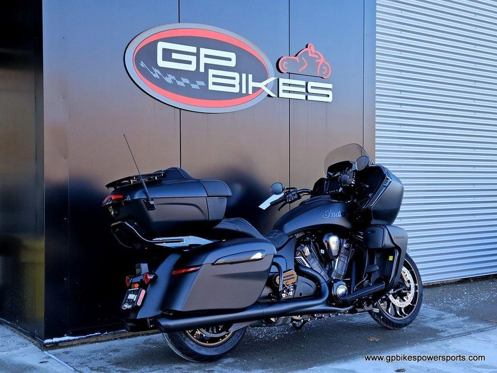 2026 Indian Motorcycle Pursuit® Dark Horse® 112 W/ Powerband Audio Black Smoke