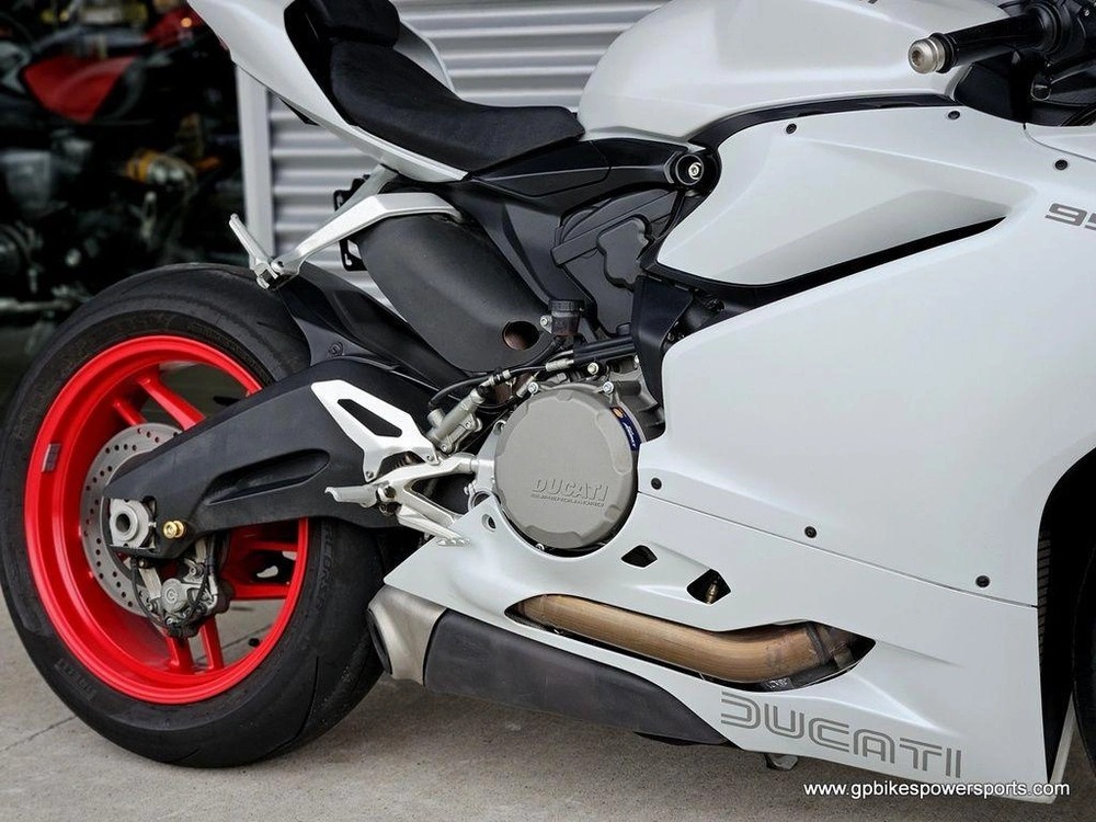 2017 Ducati 959 Panigale Arctic White Silk
