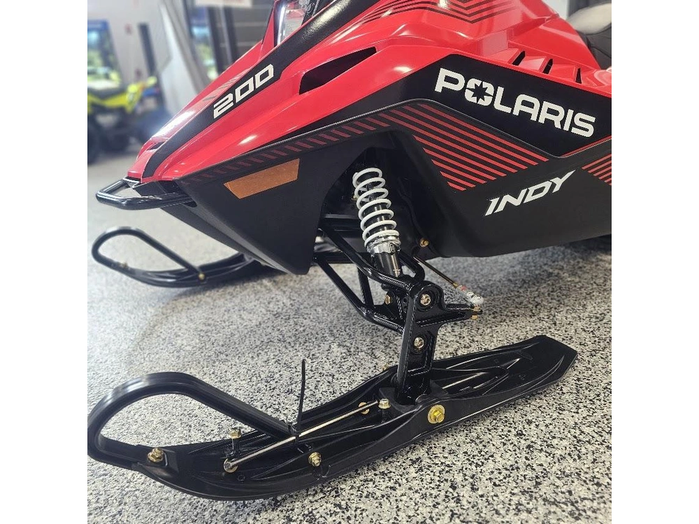 2027 Polaris Indy 200 Es