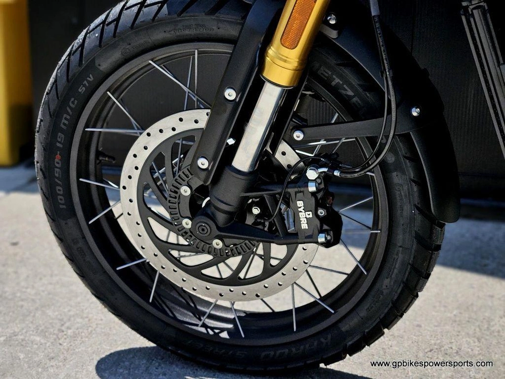 2026 Triumph Scrambler 400 Xc Storm Grey