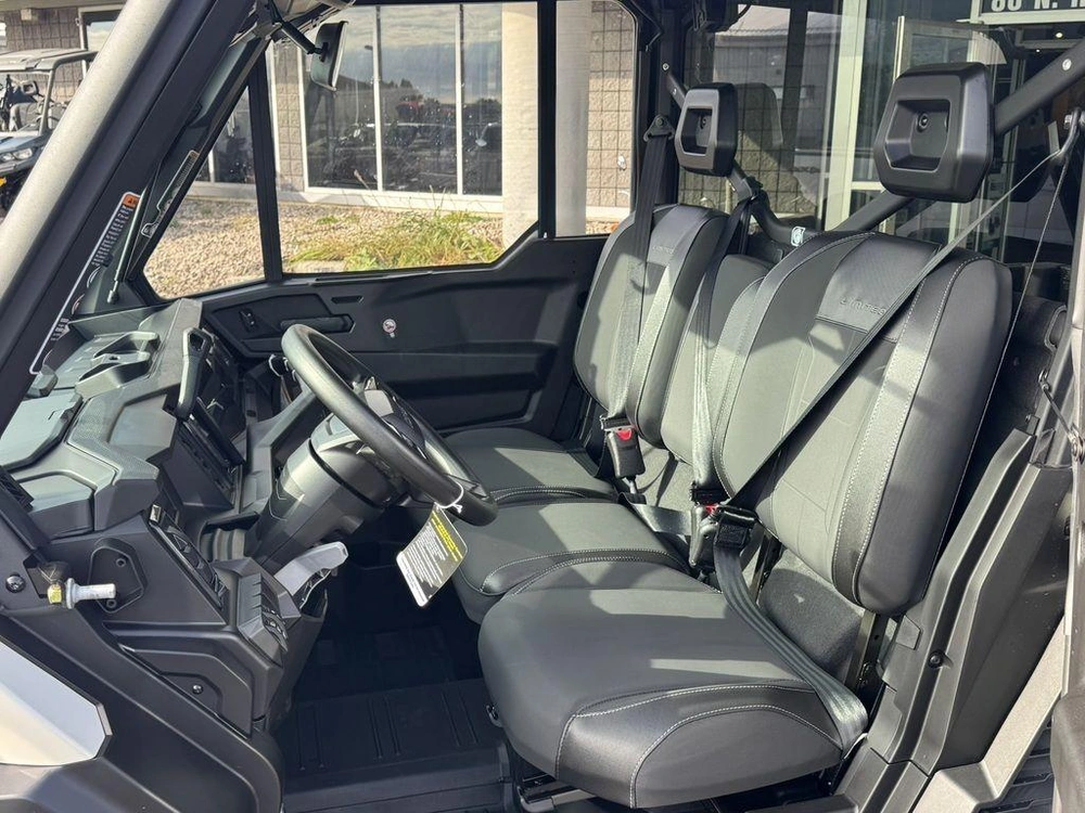 2026 Can-am Defender Limited Hd11