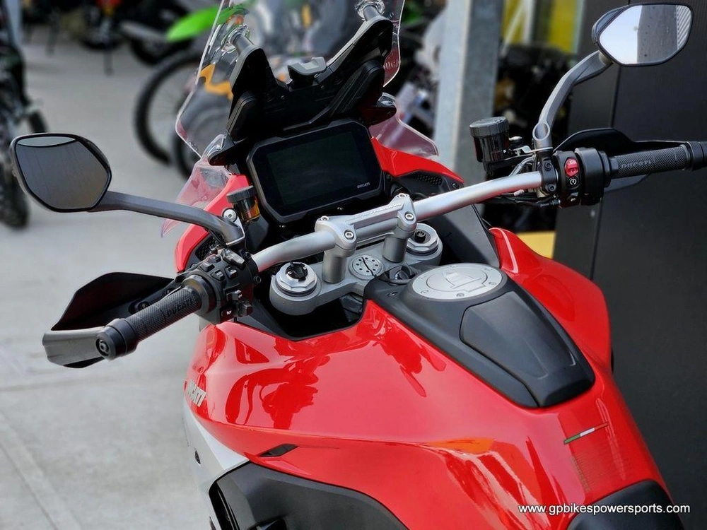 2024 Ducati Multistrada V4 S Travel & Radar Red
