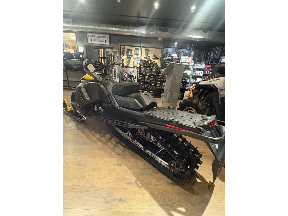 2027 Ski-doo Tundra Sport 600 alt