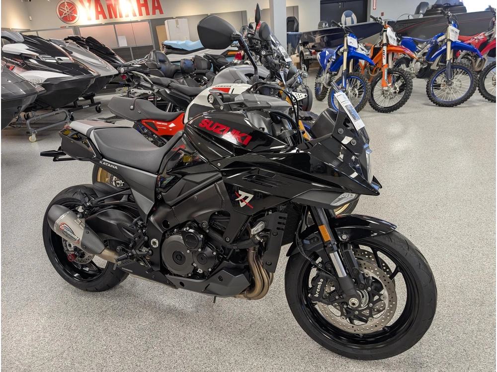 2020 Suzuki Gsxs1000f alt