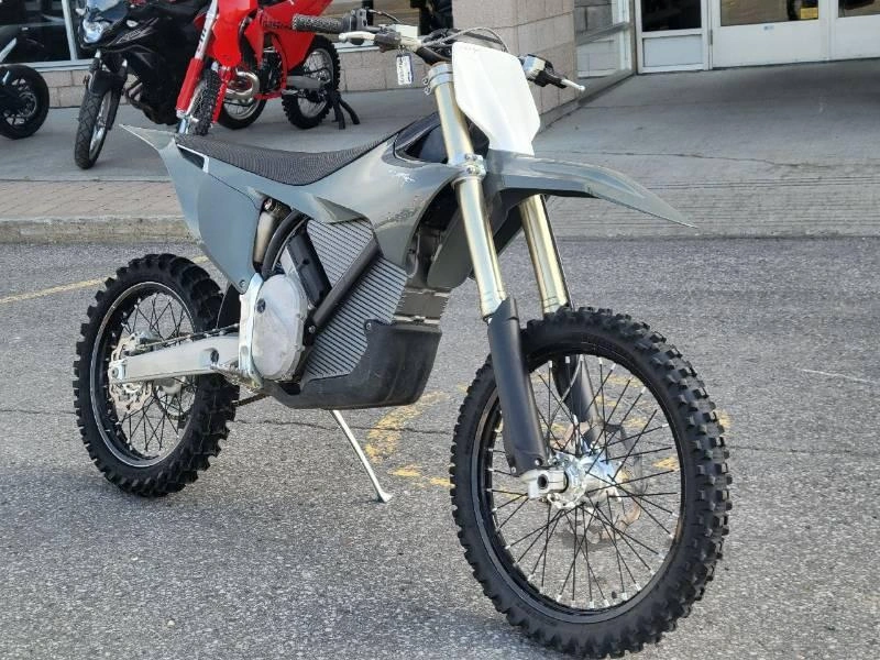 Stark Future Varg Mx 2024 alt