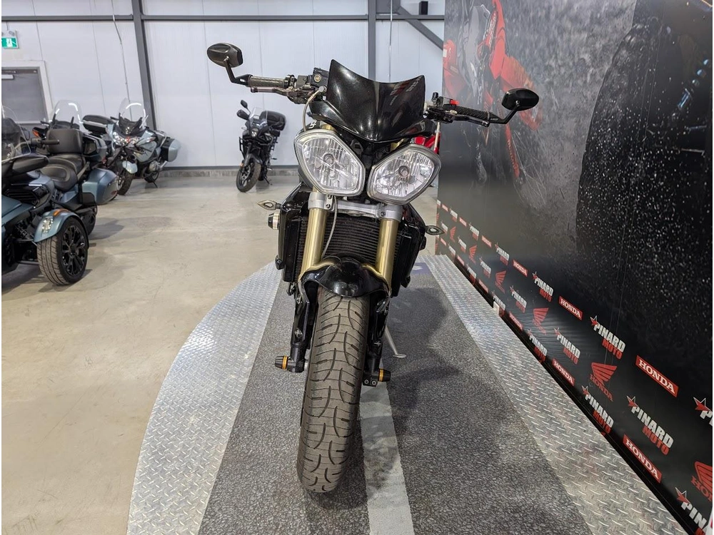 Triumph Street Triple 2012