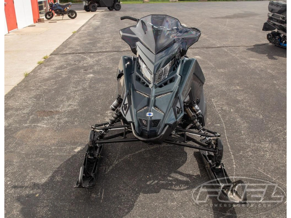 2026 Polaris 850 Switchback Xc 146 Gloss Black / Blue Dusk alt
