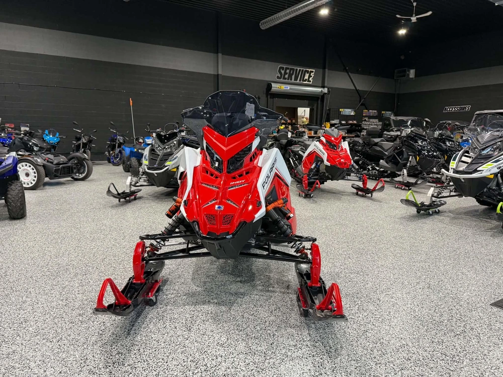 2027 Polaris Indy Vr1 137 alt