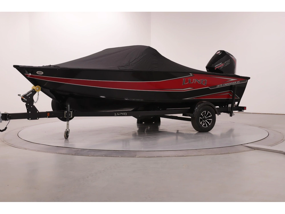 2026 Lund Boat Co 1875 Crossover Xs alt