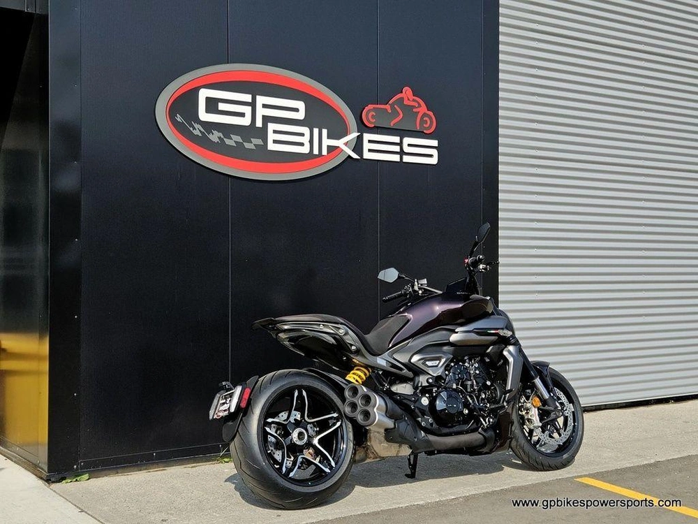 2026 Ducati Xdiavel V4 Black Lava