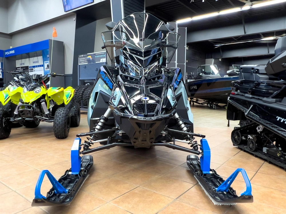 2026 Polaris 850 Titan Adventure Ultimate 1.8
